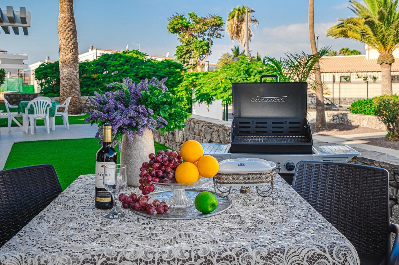 Bungalow -2 Minute From The Beach. Playa de las Americas  Bagian luar foto